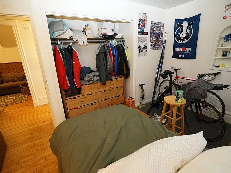 316 W Wilson St — Photo 9