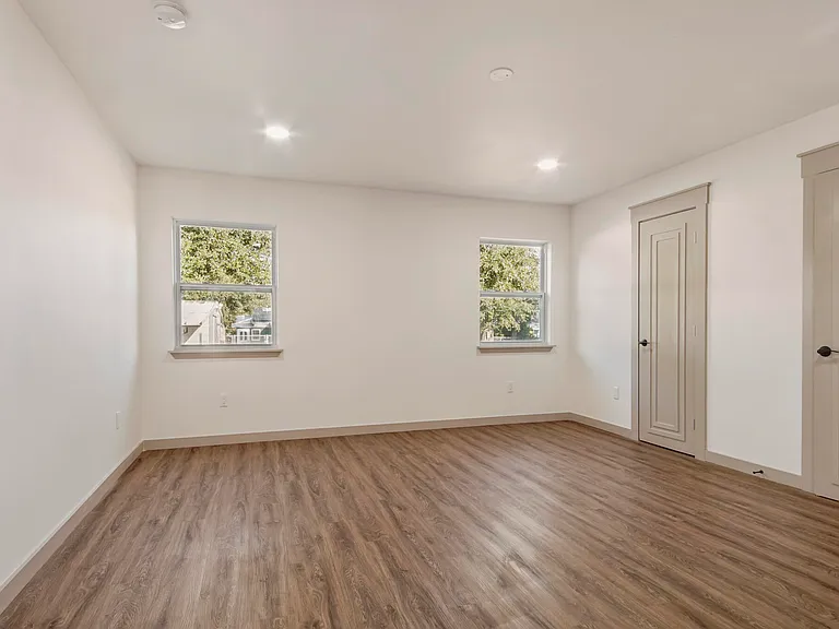 112 N Gayle Ave — Photo 17
