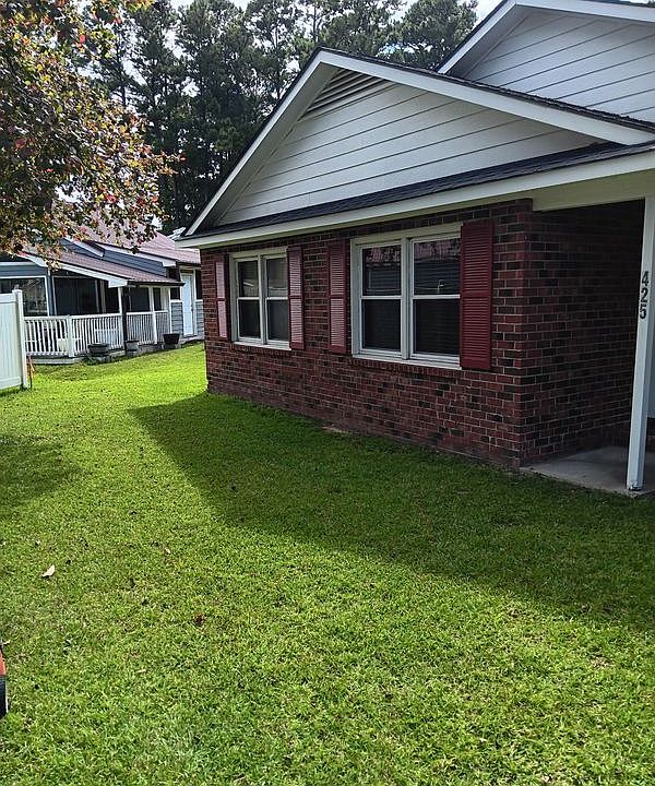 1st image of 425 Spauldingwood Rd