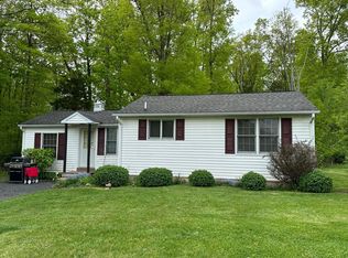 6357 Groveland Rd, Pipersville, PA 18947