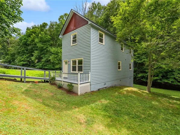 512 Poplar Grove Road, Boone, NC 28607