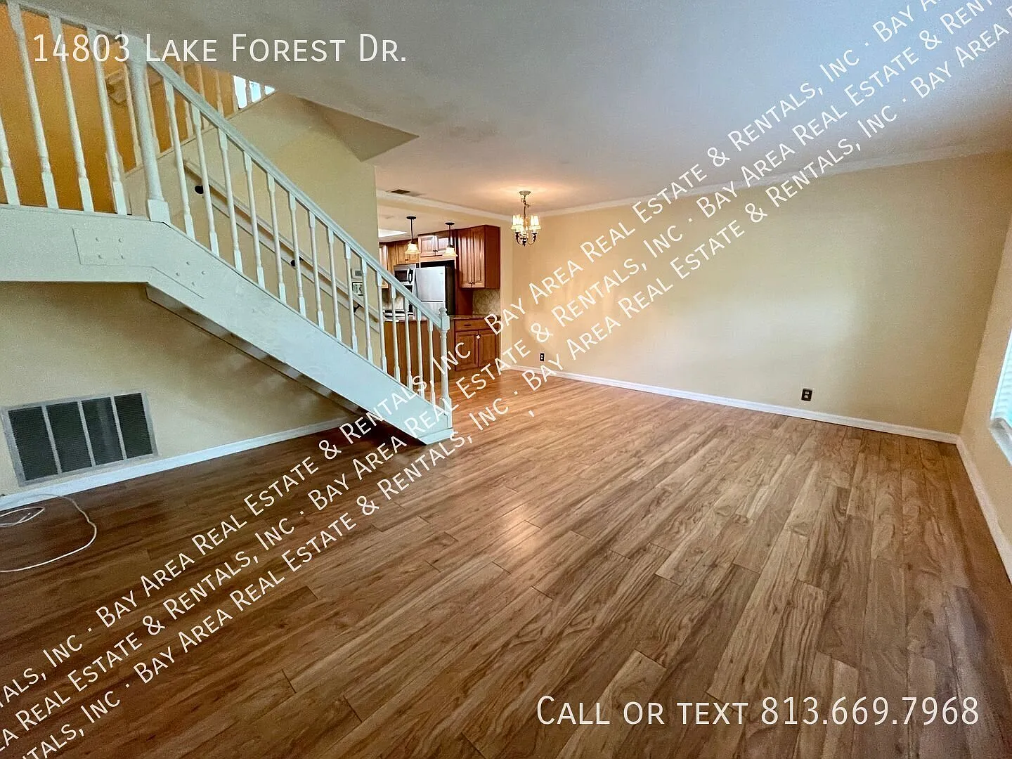 Lake Forest 3 Bedroom 1.5 Bathrooms — Photo 3