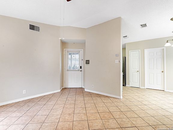 3rd image of 6741 HICKORY SPRINGS DR