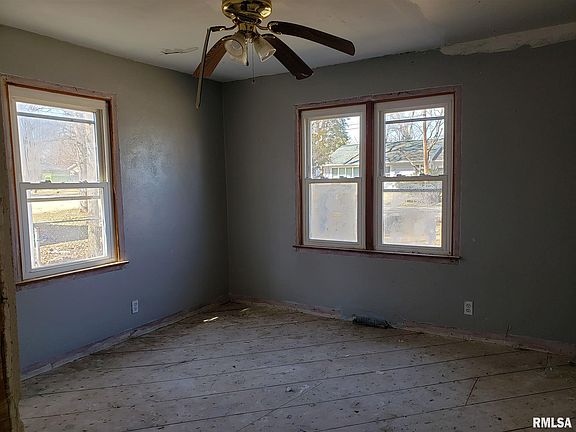3rd image of 1606 E Melaik Ct