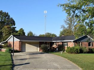 301 Holiday Dr, Springfield, OH 45505