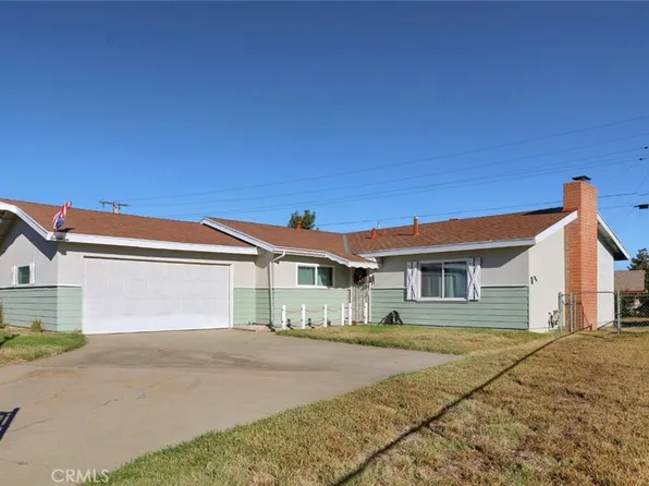 6411 Tournament Dr, Riverside, CA 92509