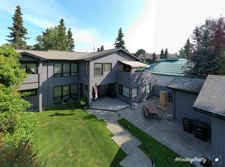1437 Hillcrest Dr, Anchorage, AK 99503