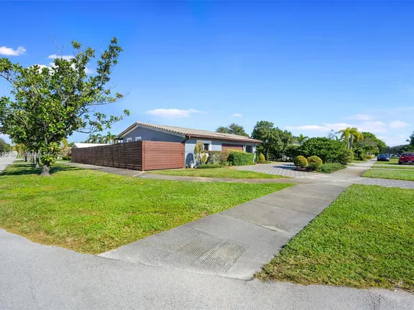 3221 Taft St, Hollywood, FL 33021