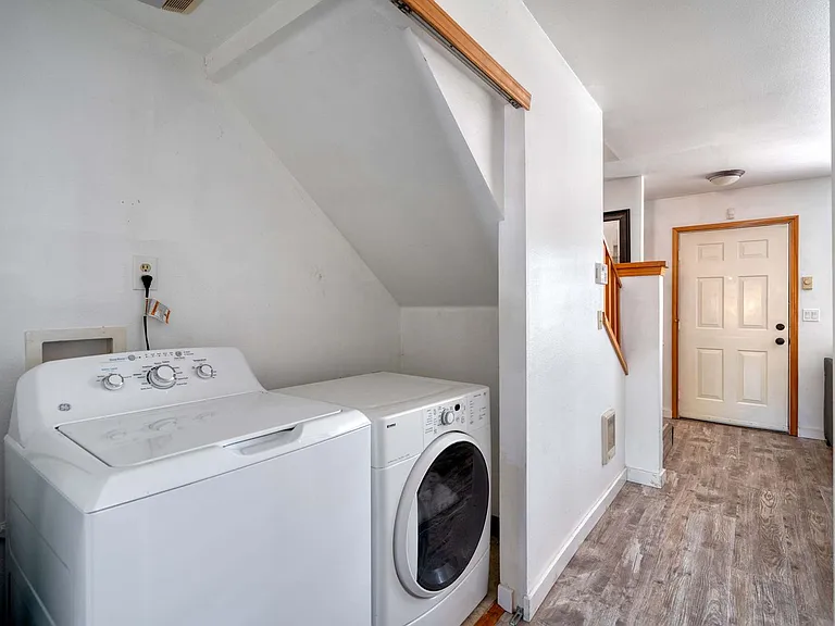 Laundry Room Cabinet