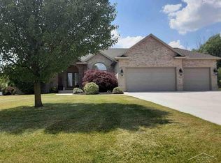 4377 Winterwood Ln, Saginaw, MI 48603