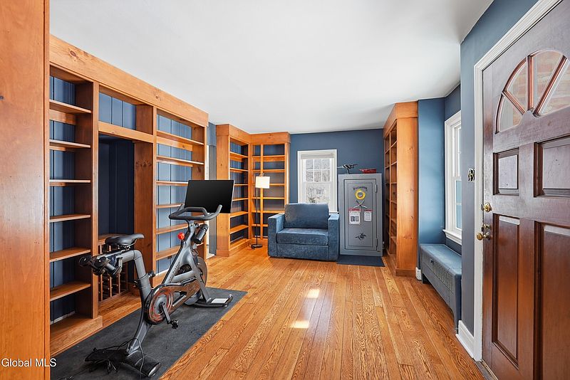 3rd image of 2829 Consaul Road