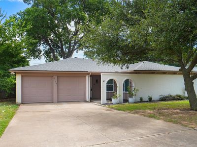 2116 Hurstview Dr, Hurst, TX, 76054