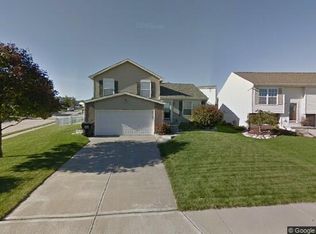 16528 Yates St, Omaha, NE 68116