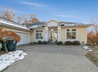 4418 Oak Dr, La Crosse, WI 54601