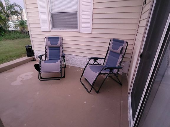 4th image of 4000 24th St N #555