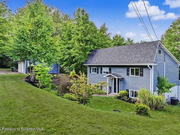 112 Mosswood Rd, Moscow, PA 18444
