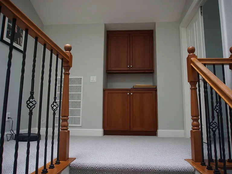 8833 Harding Hall Dr — Photo 22