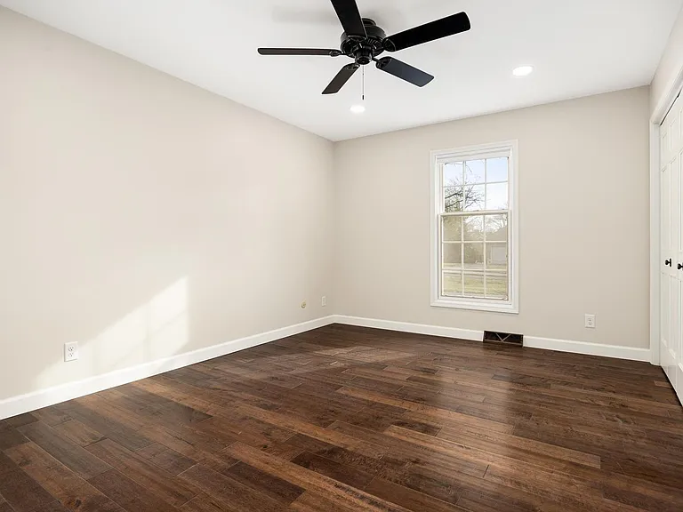 6407 N Jamestown Rd — Photo 12