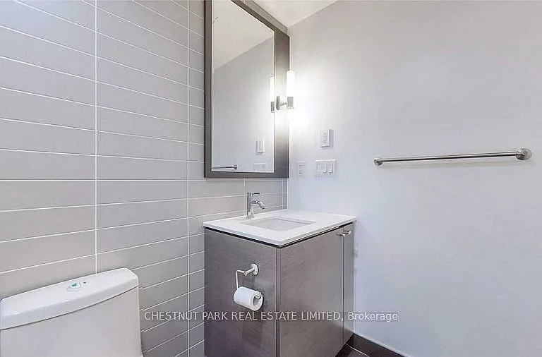 55 Front St E #513 — Photo 13