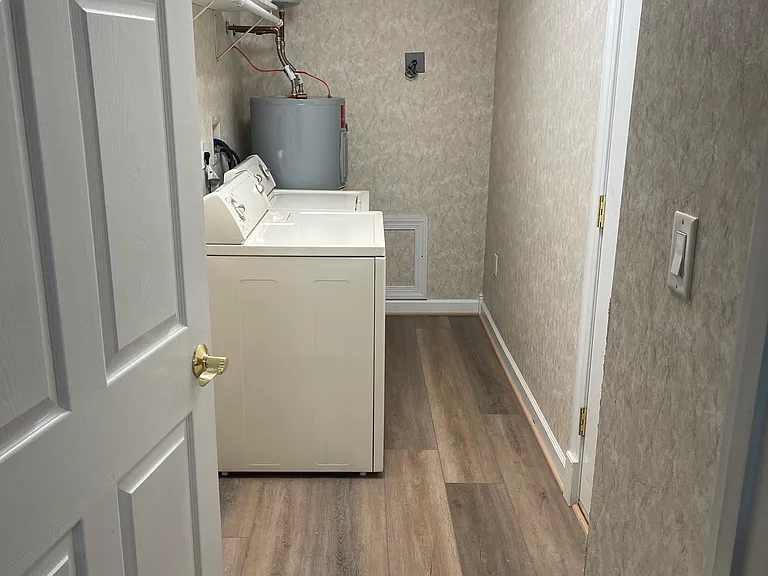 14268 Shelby Cir — Photo 9