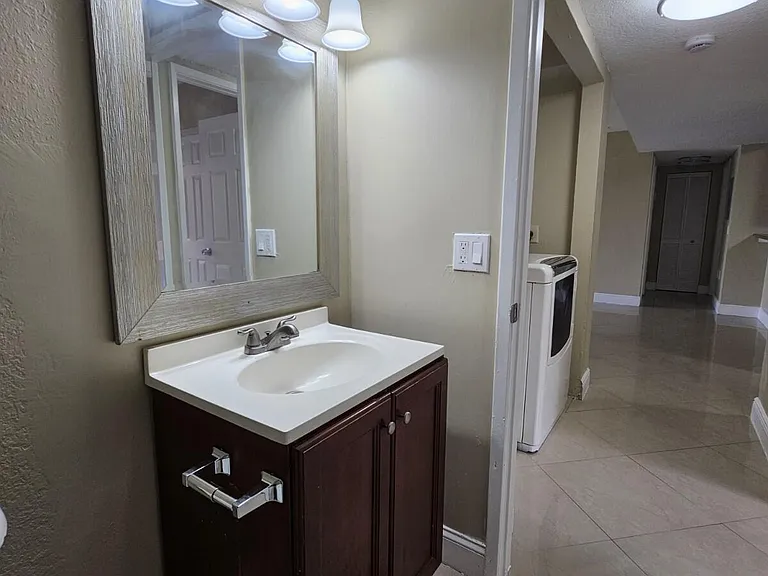 1440 Windorah Way #C — Photo 20