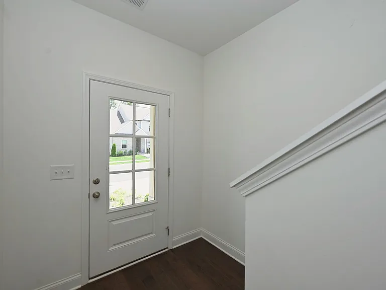 161 Crabourne Dr — Photo 17