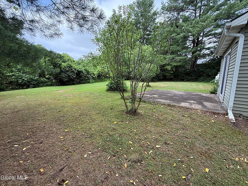 4th image of 47 Onderdonk Road