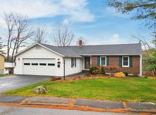 18 High Ridge Dr, Augusta, ME 04330