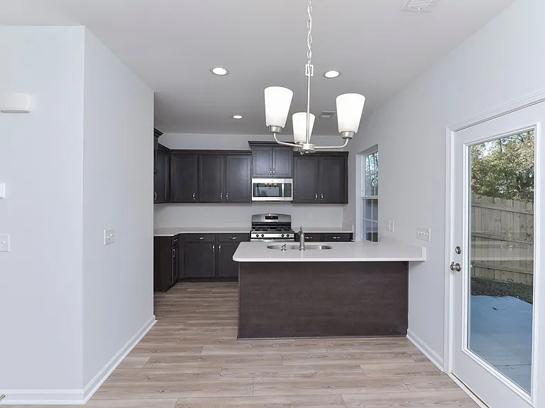 185 Northwood St — Photo 13