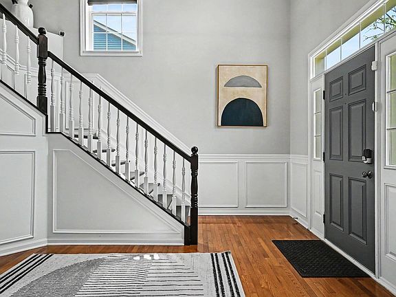 4th image of 2715 Forest Creek Ln