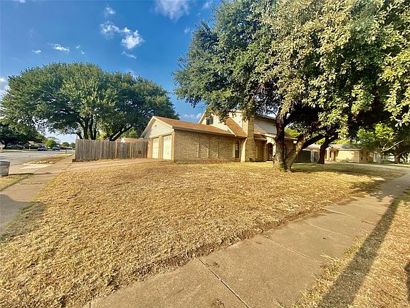 2nd image of 544 Stallion Ln