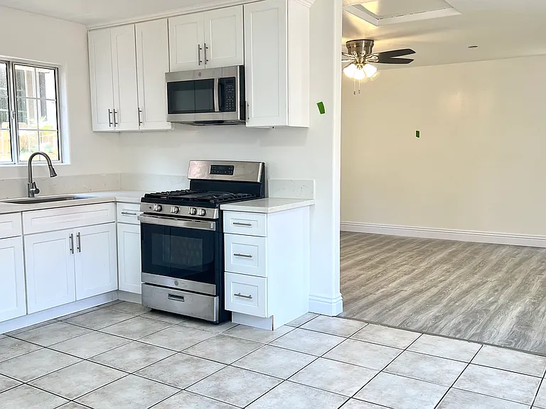 6645 Converse Ave — Photo 2