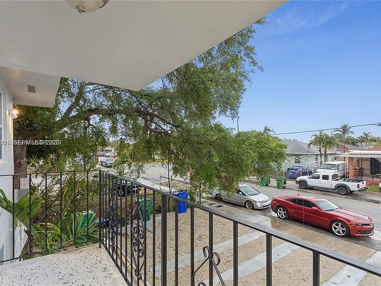 3290 NW 4th St #3290 — Photo 3
