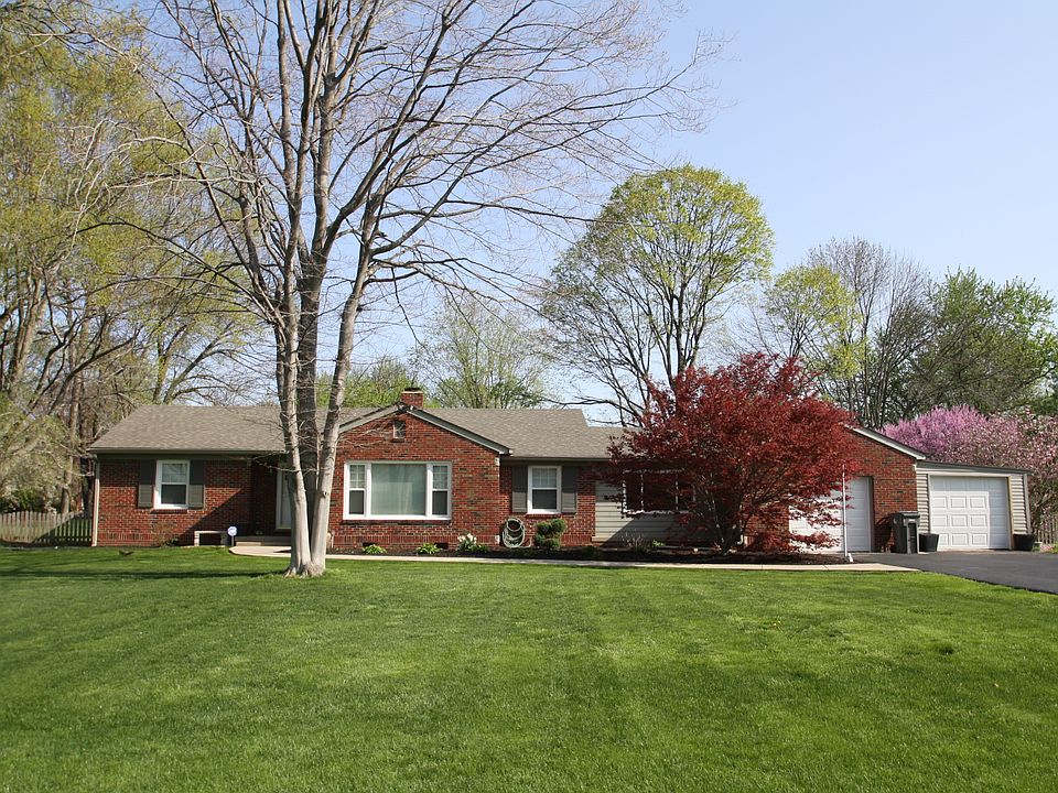 1st image of 1740 Forest Dr