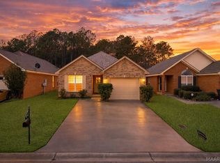 39 Turtle Dr, Elmore, AL 36025