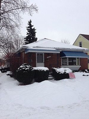 1st image of 2957 Fort Park Blvd