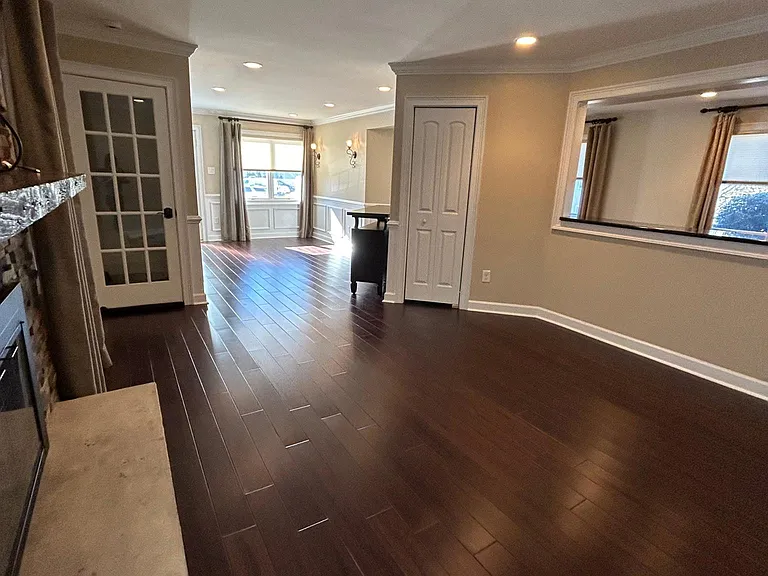 1423 Kathleen Ct — Photo 5