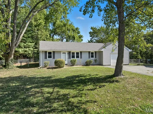 1732 E Highview Dr, Arnold, MO 63010