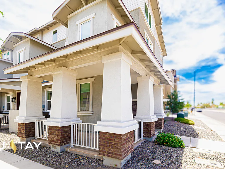 639 W Pepper Pl #101 — Photo 14