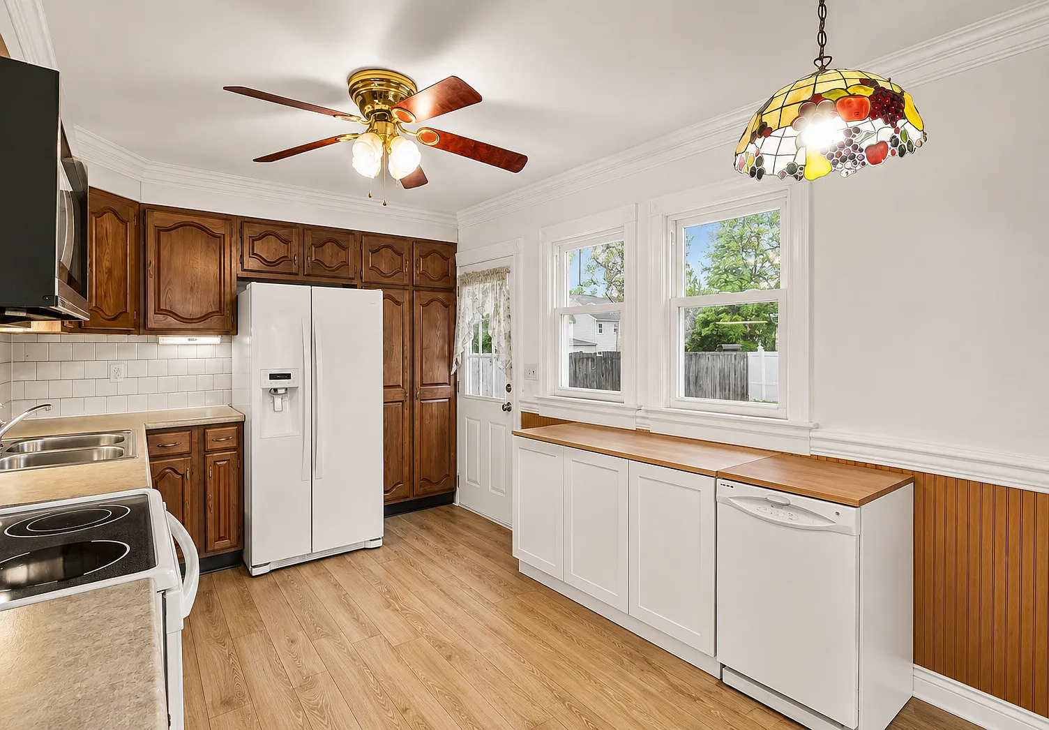 3 bed, 1440 sqft, $2,300 — Photo 4