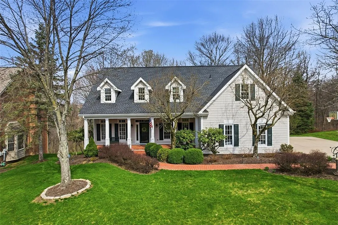 121 Drake Dr photo 1