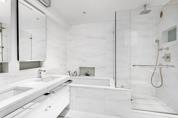 Sold by Compass | media 7