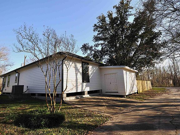 5th image of 7070 Barremore Dr