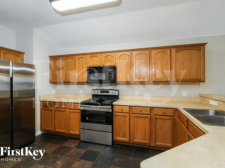 204 Pagoda Dr — Photo 7