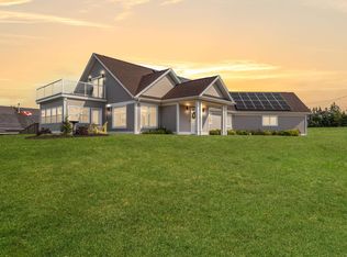 80 Pine St, Charlotte Parish, PE C1E2W2