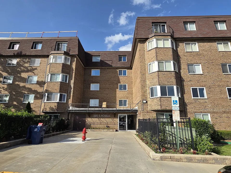 220 S Roselle Rd #222