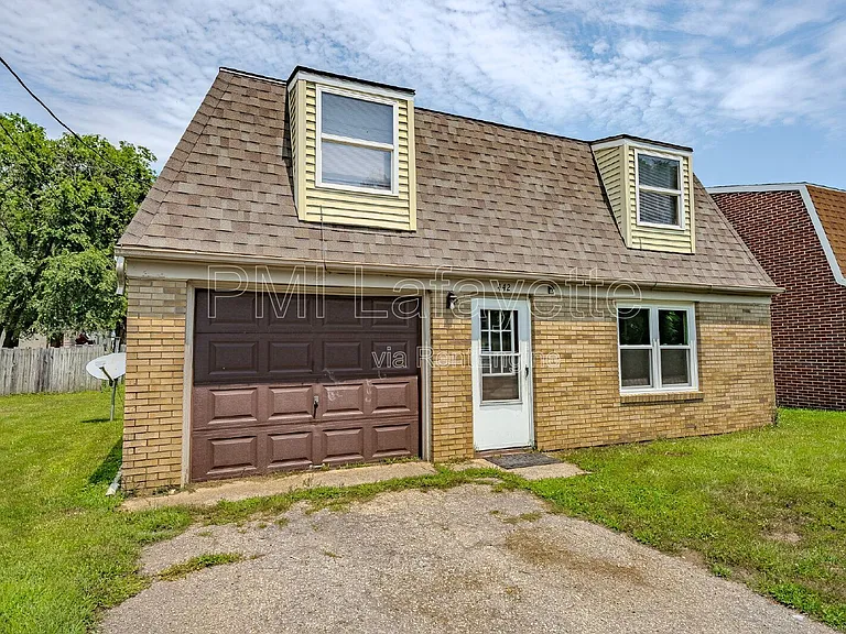 442 Lamplighter Ln — Photo 2
