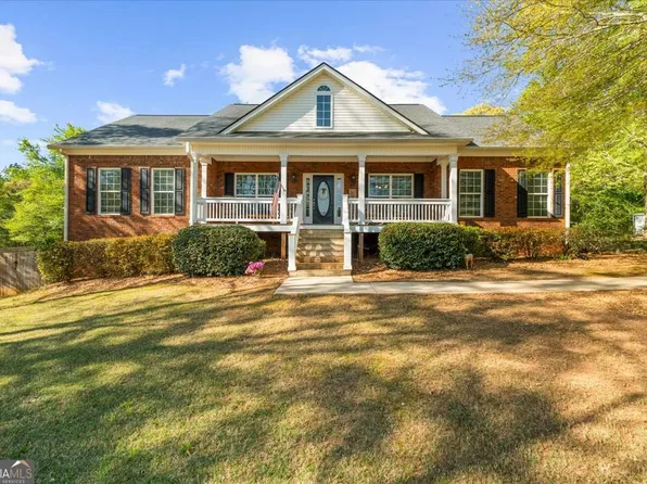 144 Manor Pl, Commerce, GA 30530