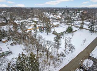 35563 N Hillside Ave, Round Lake, IL 60073