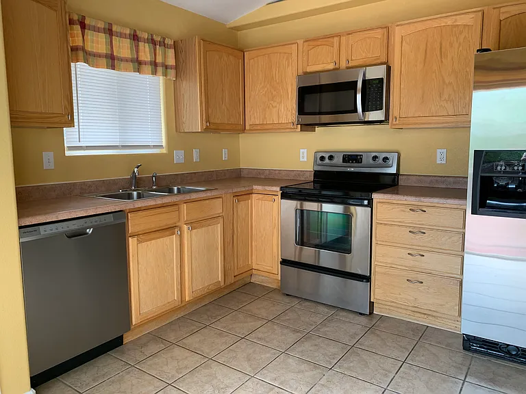 340 W Spaulding Ave S — Photo 14